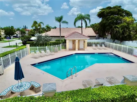 535 SW 181st Way Pembroke Pines FL 33029