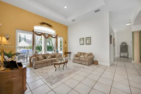 6129 SW 74th Court Miami FL 33143
