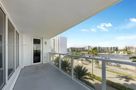 2751 S Ocean Drive Hollywood FL 33019