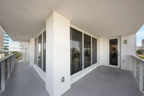 2751 S Ocean Drive Hollywood FL 33019