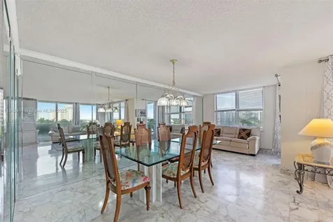 2751 S Ocean Drive Hollywood FL 33019