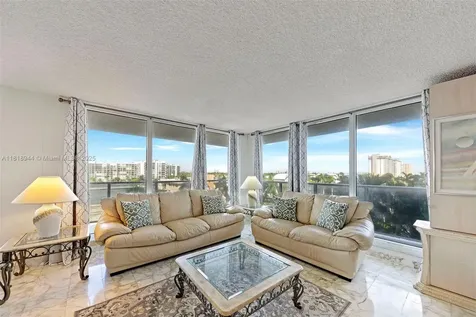 2751 S Ocean Drive Hollywood FL 33019