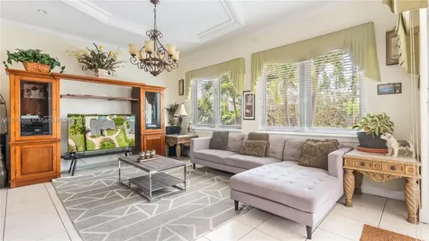 9020 SW 171st Terrace Palmetto Bay FL 33157