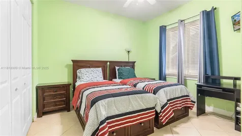 9020 SW 171st Terrace Palmetto Bay FL 33157