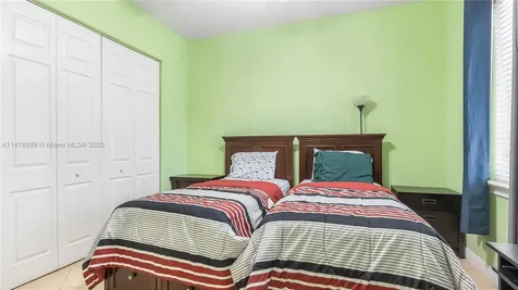 9020 SW 171st Terrace Palmetto Bay FL 33157