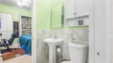 9020 SW 171st Terrace Palmetto Bay FL 33157