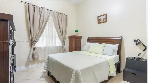 9020 SW 171st Terrace Palmetto Bay FL 33157