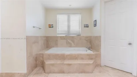 9020 SW 171st Terrace Palmetto Bay FL 33157