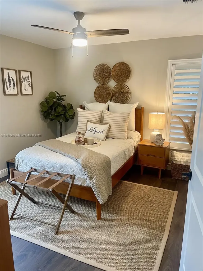 4370 NW 62nd Terrace Coral Springs FL 33067