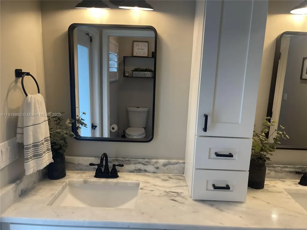 4370 NW 62nd Terrace Coral Springs FL 33067