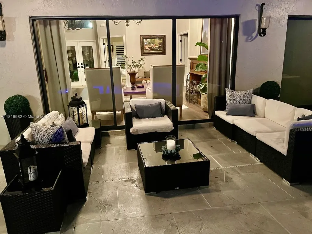 4370 NW 62nd Terrace Coral Springs FL 33067