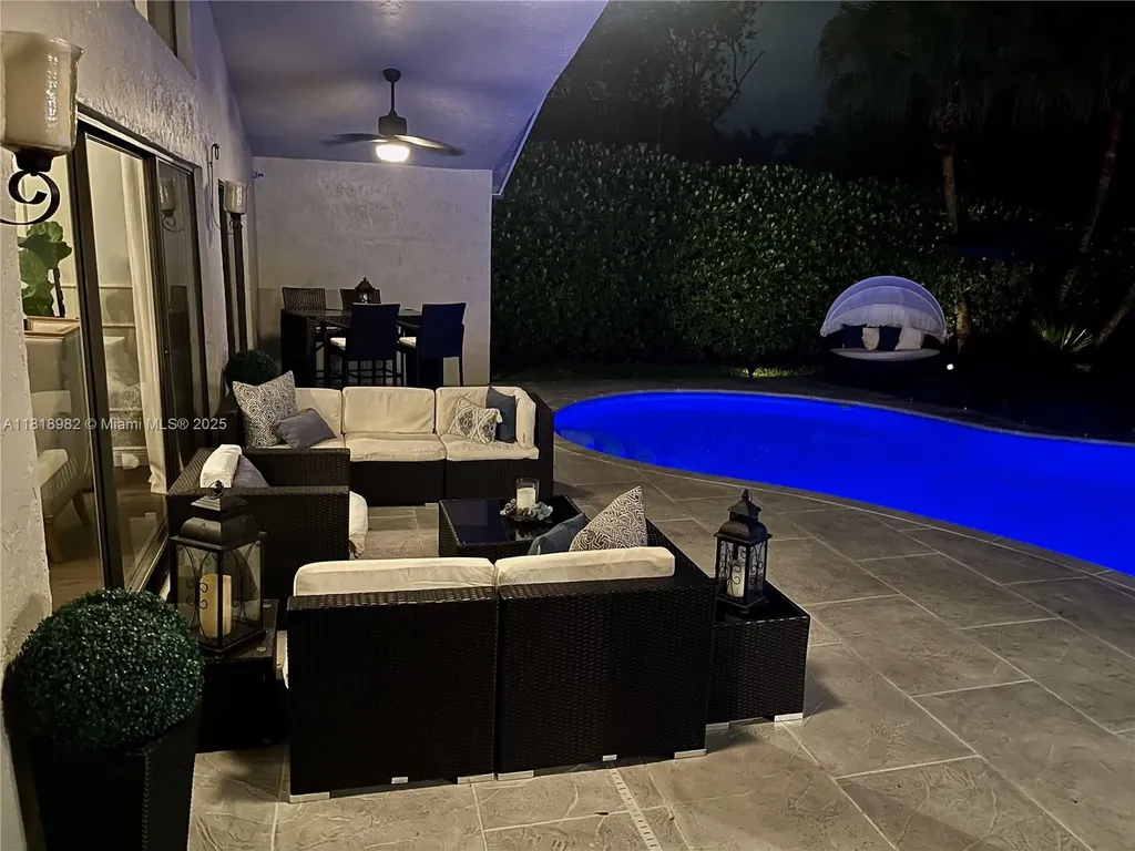 4370 NW 62nd Terrace Coral Springs FL 33067