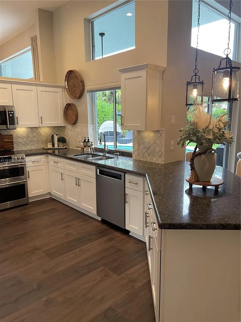 4370 NW 62nd Terrace Coral Springs FL 33067