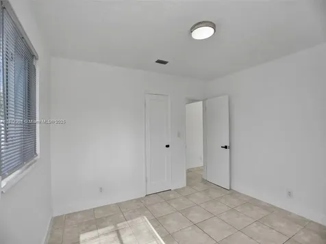 708 N 20th Hollywood FL 33020