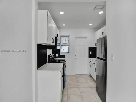708 N 20th Hollywood FL 33020