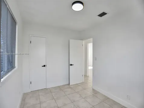 708 N 20th Hollywood FL 33020