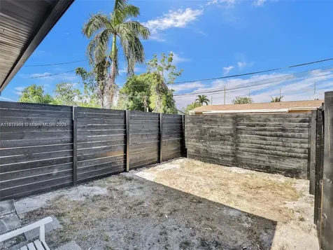 708 N 20th Hollywood FL 33020