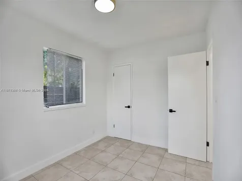 708 N 20th Hollywood FL 33020
