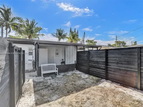 708 N 20th Hollywood FL 33020