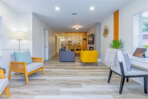 1762 NW 15th Street Miami FL 33125
