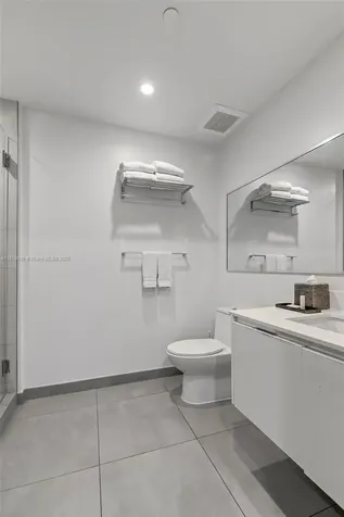 777 N Ocean Drive Hollywood FL 33019