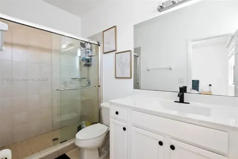 9362 W 33rd Lane Hialeah FL 33018