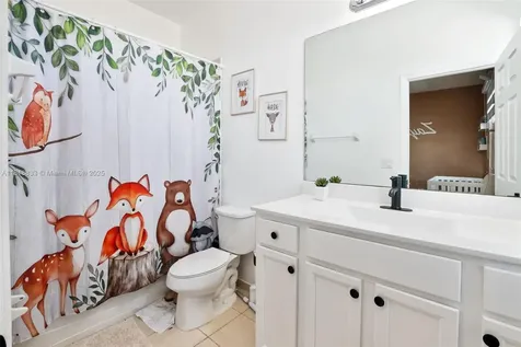 9362 W 33rd Lane Hialeah FL 33018