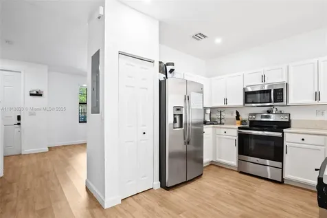 9362 W 33rd Lane Hialeah FL 33018