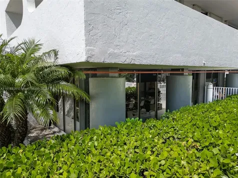 200 SE 15th Road Miami FL 33129