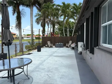 16419 SW 84th Street Miami FL 33193