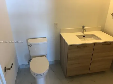 16385 Biscayne Boulevard North Miami Beach FL 33160