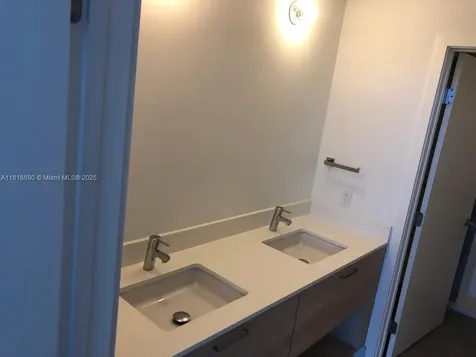 16385 Biscayne Boulevard North Miami Beach FL 33160