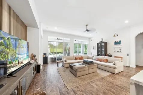 4864 Tropicana Avenue Cooper City FL 33330