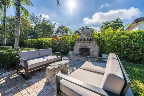 4864 Tropicana Avenue Cooper City FL 33330