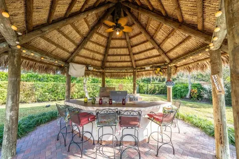 4864 Tropicana Avenue Cooper City FL 33330