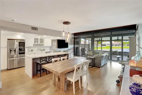1209 SW 131st Place Circle W Miami FL 33184