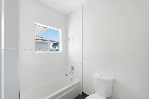 1580 Shoreline Way Hollywood FL 33019