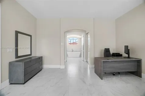 1580 Shoreline Way Hollywood FL 33019