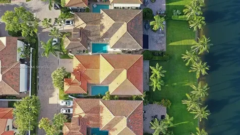 1580 Shoreline Way Hollywood FL 33019