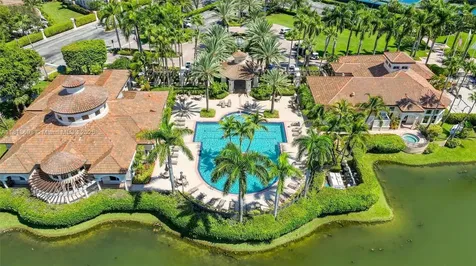 1580 Shoreline Way Hollywood FL 33019