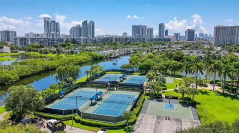 1580 Shoreline Way Hollywood FL 33019