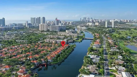 1580 Shoreline Way Hollywood FL 33019