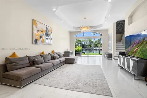 1580 Shoreline Way Hollywood FL 33019