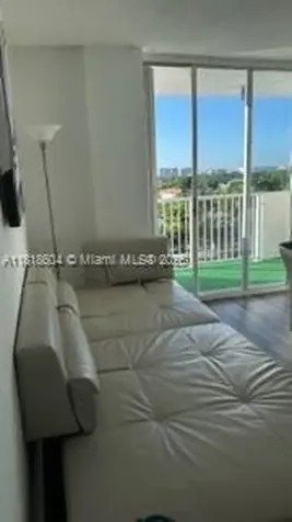 2000 NE 135th Street North Miami FL 33181
