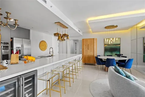 801 Brickell Key Boulevard Miami FL 33131