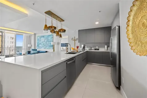 801 Brickell Key Boulevard Miami FL 33131
