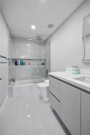 801 Brickell Key Boulevard Miami FL 33131