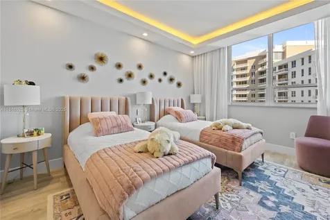 801 Brickell Key Boulevard Miami FL 33131
