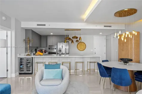 801 Brickell Key Boulevard Miami FL 33131
