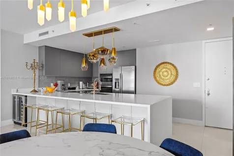 801 Brickell Key Boulevard Miami FL 33131